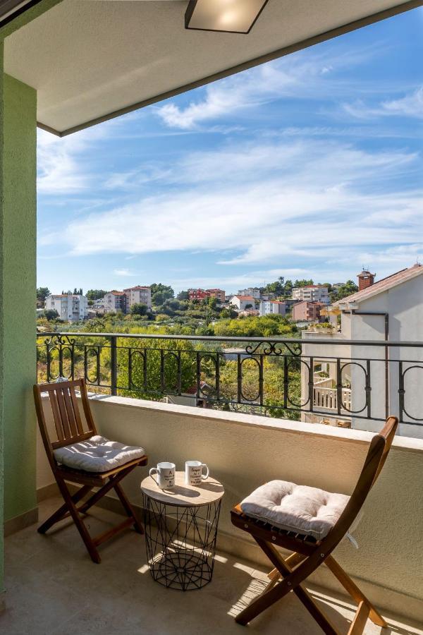 Apartman Lukiana*** Lägenhet Split Exteriör bild