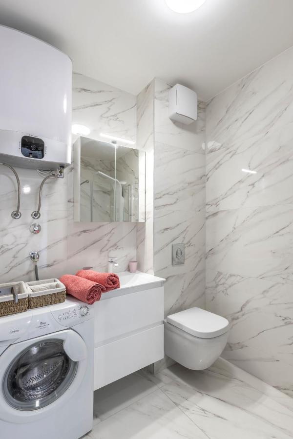 Apartman Lukiana*** Lägenhet Split Exteriör bild