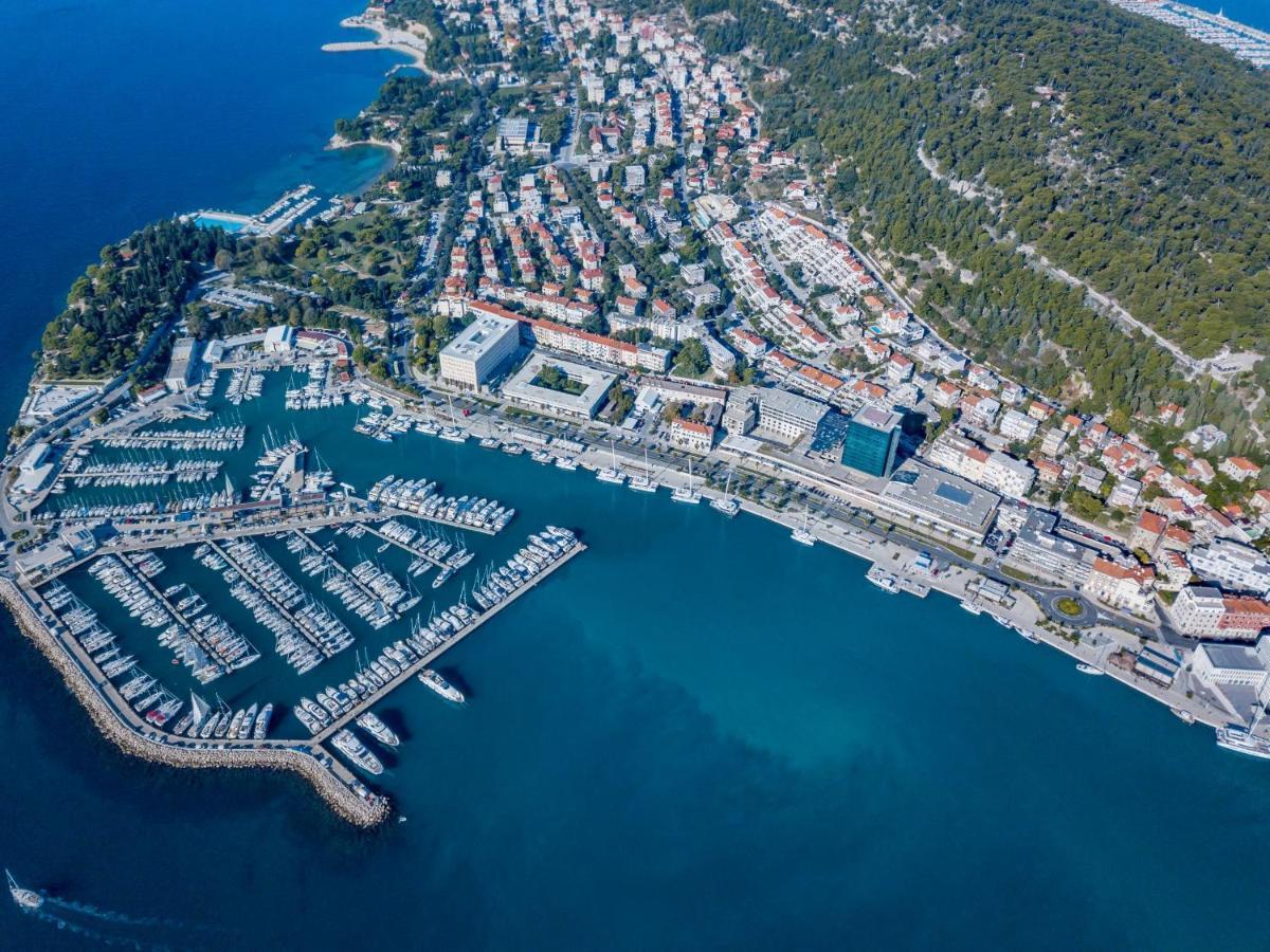 Apartman Lukiana*** Lägenhet Split Exteriör bild